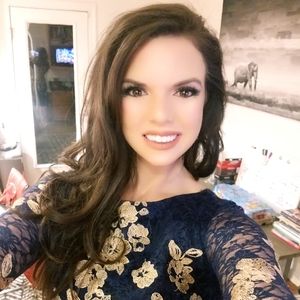 Meet your Posher, Gina